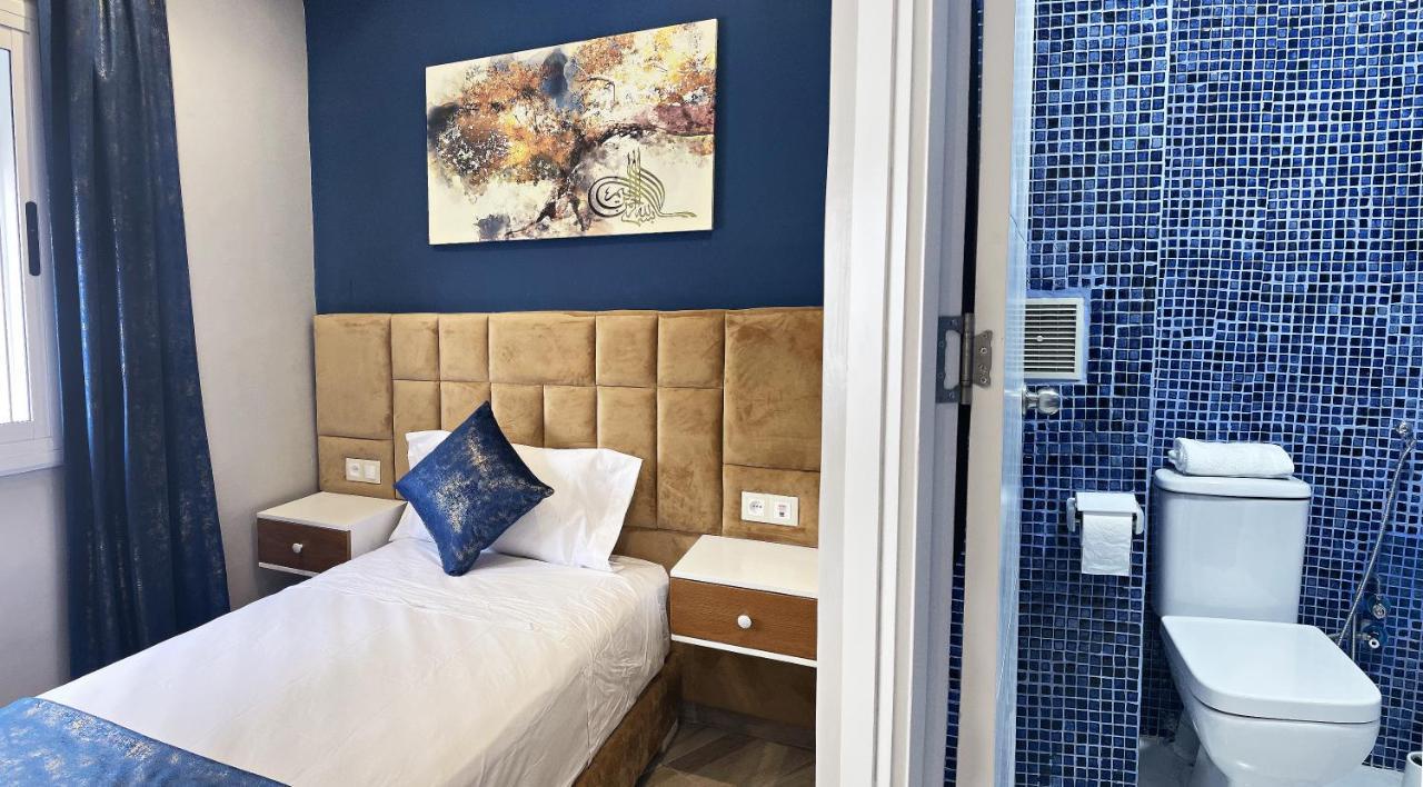 Hostal Mh Borj Martil Bagian luar foto