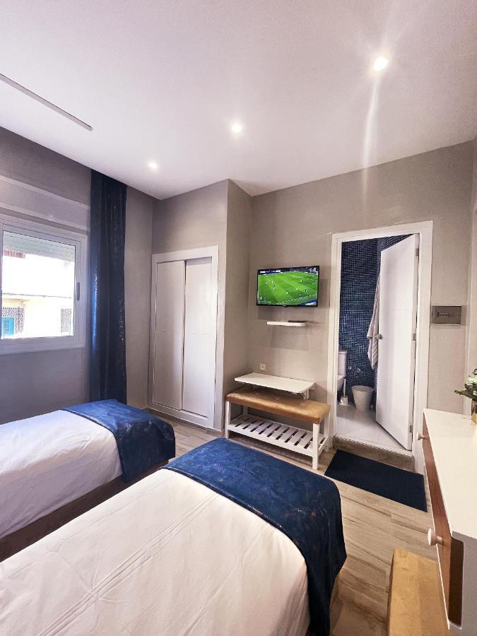 Hostal Mh Borj Martil Bagian luar foto